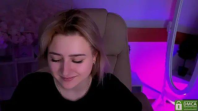 Lulu___Moon's cam snapshot