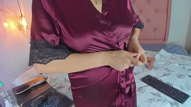 CHARLOTTEDOL's cam snapshot