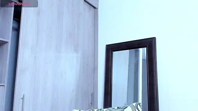 KingLevi01's cam snapshot