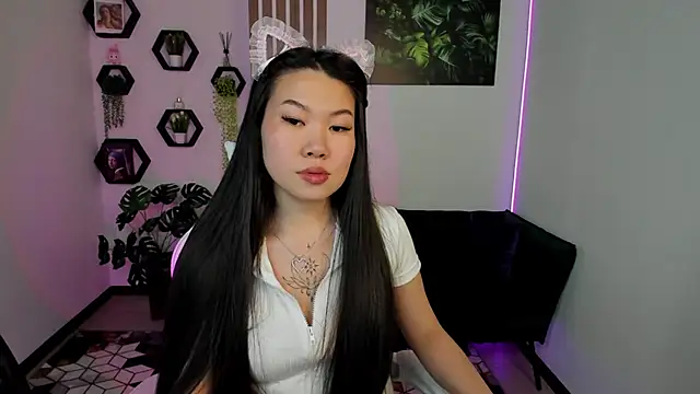 LunaPurrr's cam snapshot