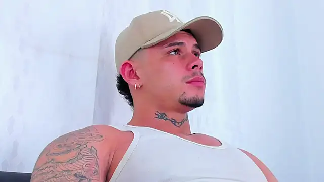 NoahhBrown's cam snapshot