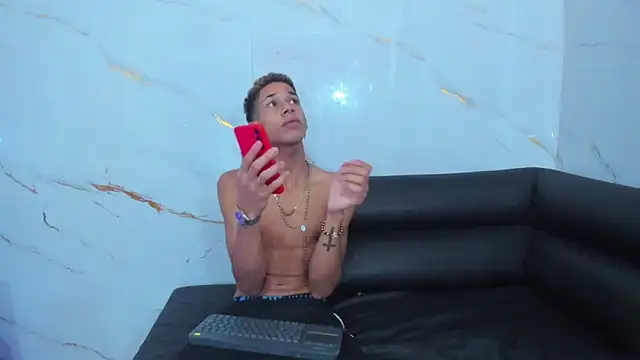 Little_nicoll live sex cam