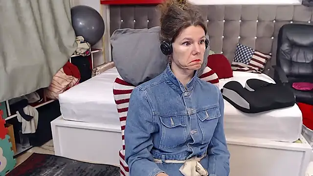 kellyterapy's cam snapshot