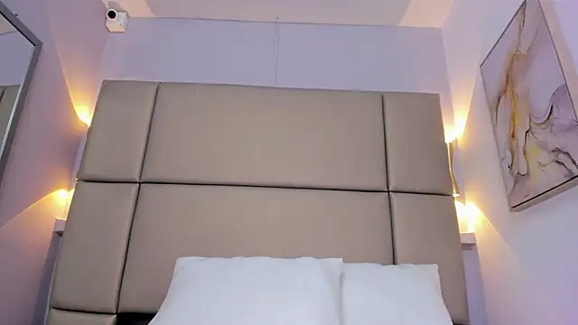 Violettaevans_'s cam snapshot