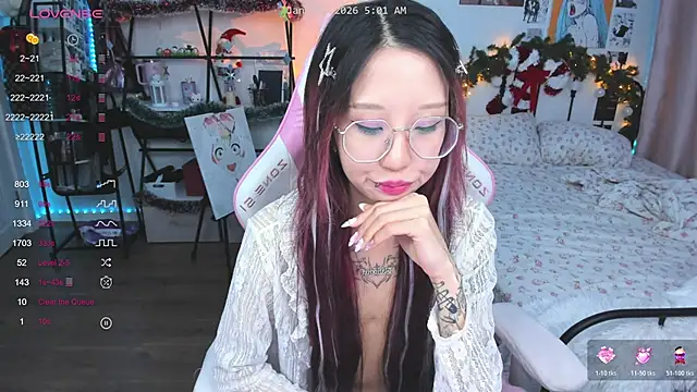 ashleywowmeow's cam snapshot