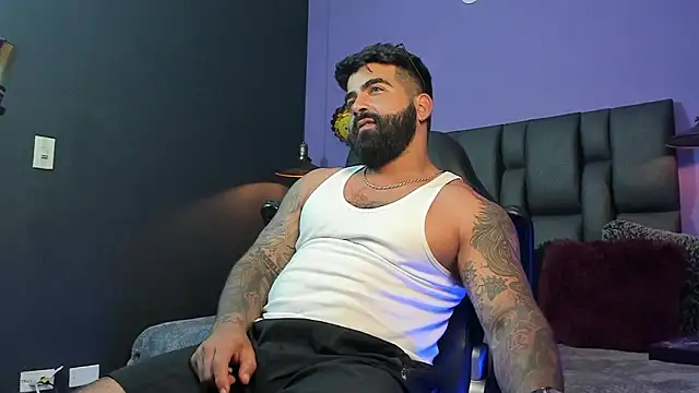 Lyon_vach live sex cam