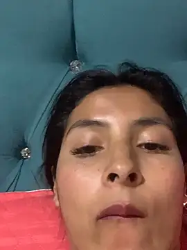 Cami_Leon2's cam snapshot