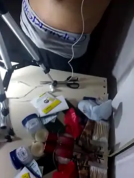 eroer20 live sex cam