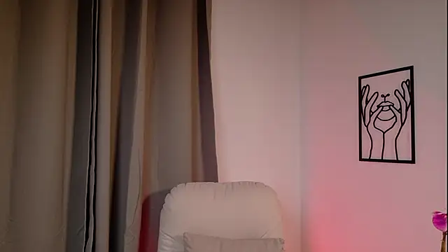 VictoriaNova_'s cam snapshot