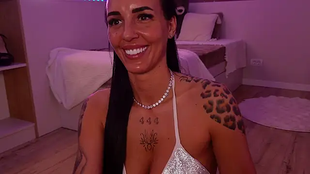 AmberVog's cam snapshot