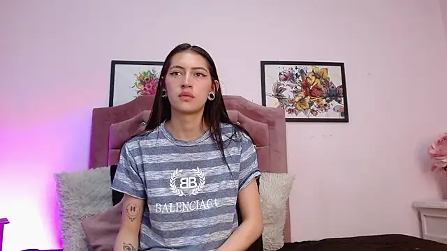 sara17_'s cam snapshot