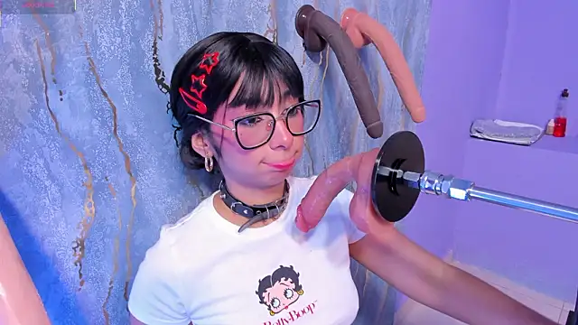 linda_sofi__'s cam snapshot