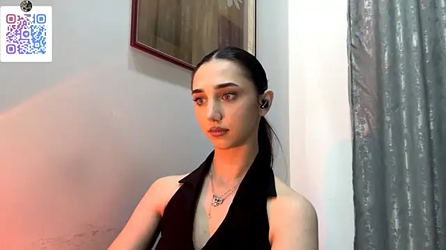 LinaMour's cam snapshot