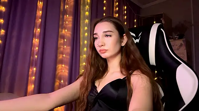 HollyPaw's cam snapshot