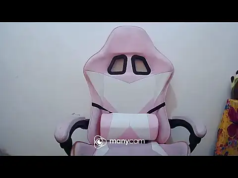 hottiemama69's cam snapshot