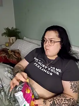 Saucy-Serenity's cam snapshot