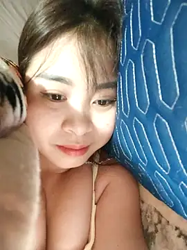 Squirrel-Pear's cam snapshot