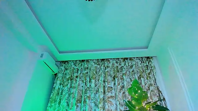 Alyssa_Smitt's cam snapshot