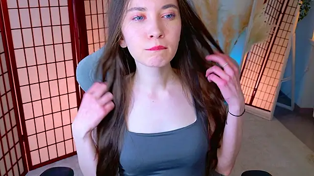 SilentLily's cam snapshot