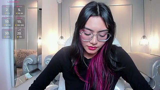 AzuraKindong's cam snapshot