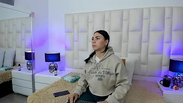 Ariana_rouse's cam snapshot