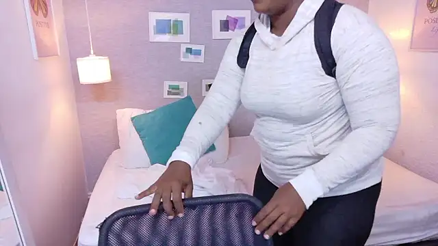 kiara_evanss's cam snapshot