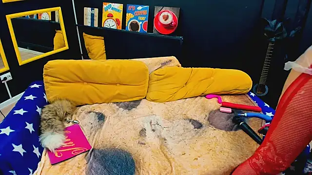 FlirtyMary's cam snapshot