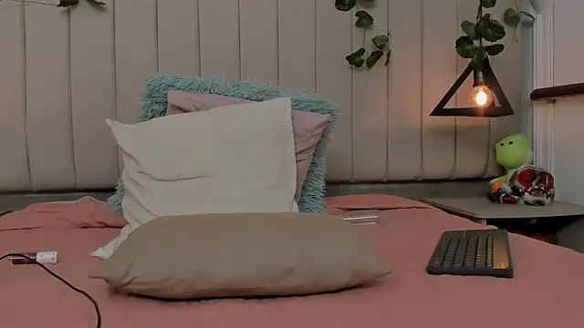 Paulina_Lopezz's cam snapshot