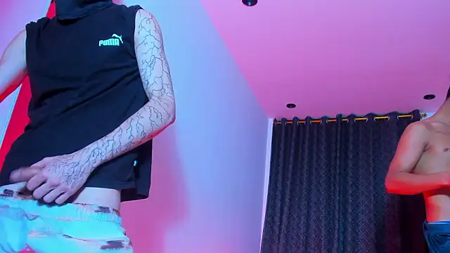 TheBatMansion live sex cam