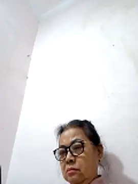 Hotestlove's cam snapshot