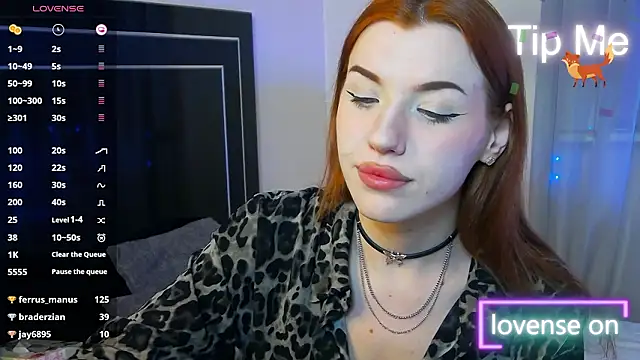 MeganNewCat's cam snapshot