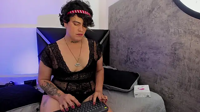 Yordan_Curvyhot live sex cam