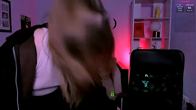 veronica_bubble's cam snapshot