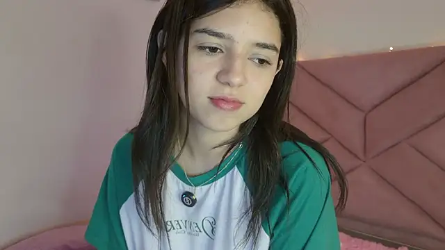 eva_sin18 live sex cam