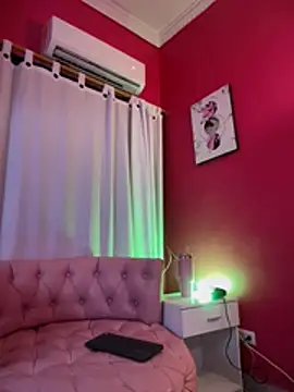 IriaLux's cam snapshot