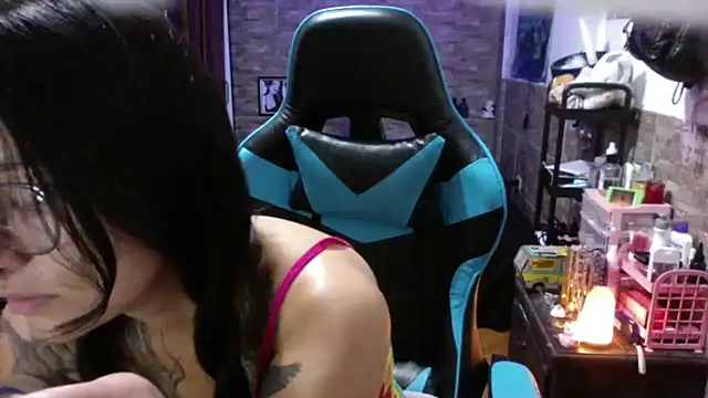 AngelaQueen_'s cam snapshot