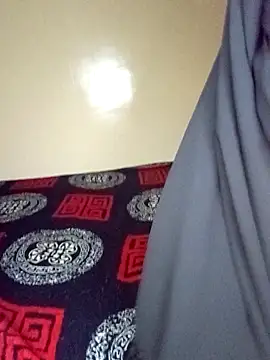 Zouzou_sexy's cam snapshot