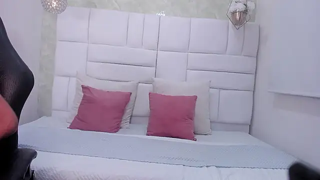 agara_smith's cam snapshot