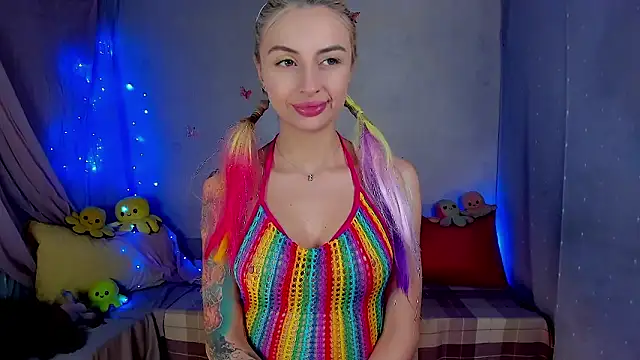 YourLizzyDoll's cam snapshot