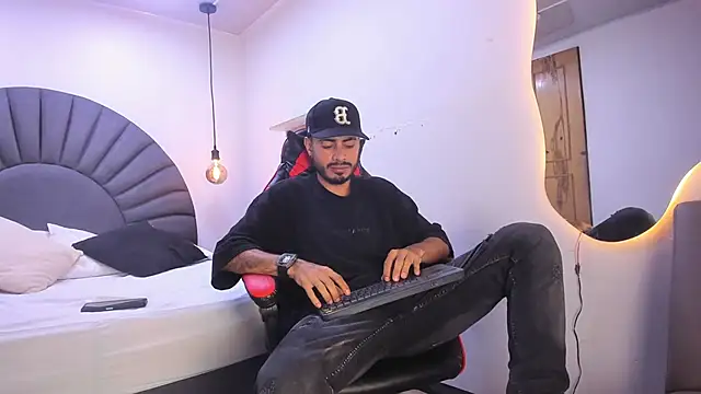 MatthewCullen's cam snapshot