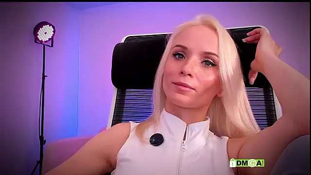 Louise-dance's cam snapshot