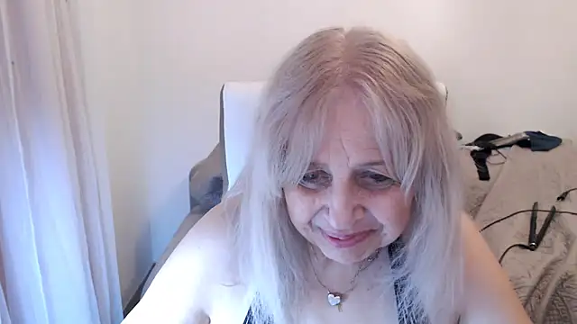 SusiLifeXXX live sex cam