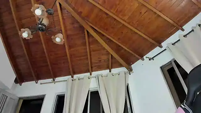 IsaFontanna live sex cam