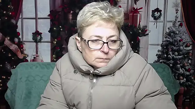 EmiliaGree live sex cam