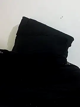 hairyandbigmann live sex cam