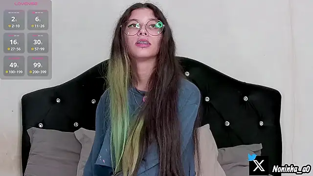 Noninha_ live sex cam