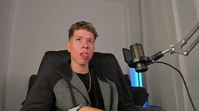 nathan_blake live sex cam