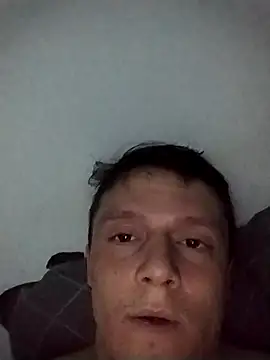RAFAELQUINTEROSCAVALHEI live sex cam