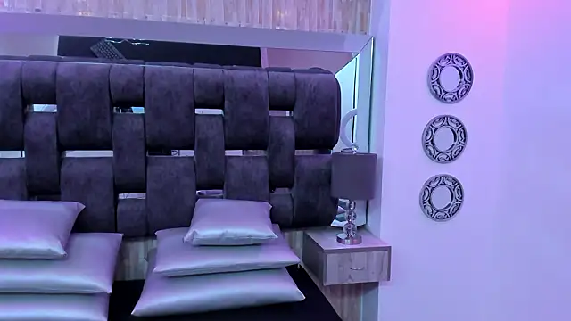 Charlotte_Myers's cam snapshot