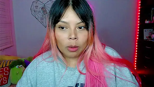 EllieMoonX's cam snapshot